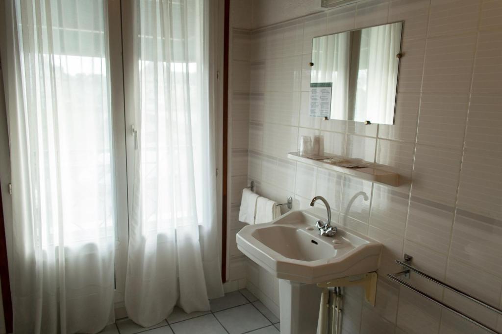 Hotel De Flandre Compiègne Rum bild